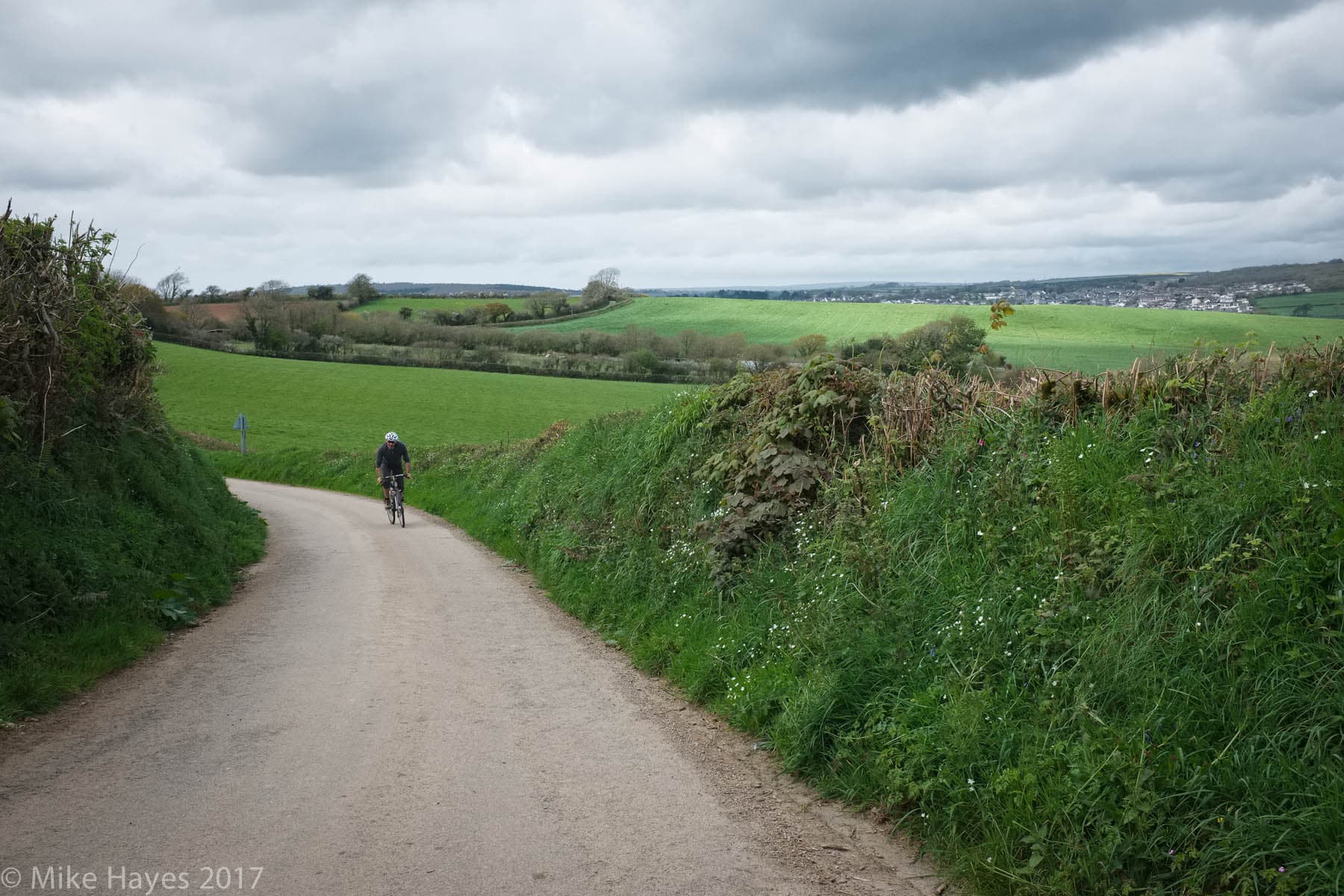 Cornish lanes exploring by bicycle